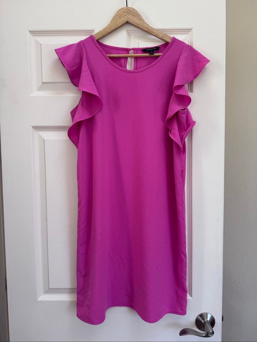 Banana republic womens S short flutter sleeve cocktail flirty fun flamingo mini
